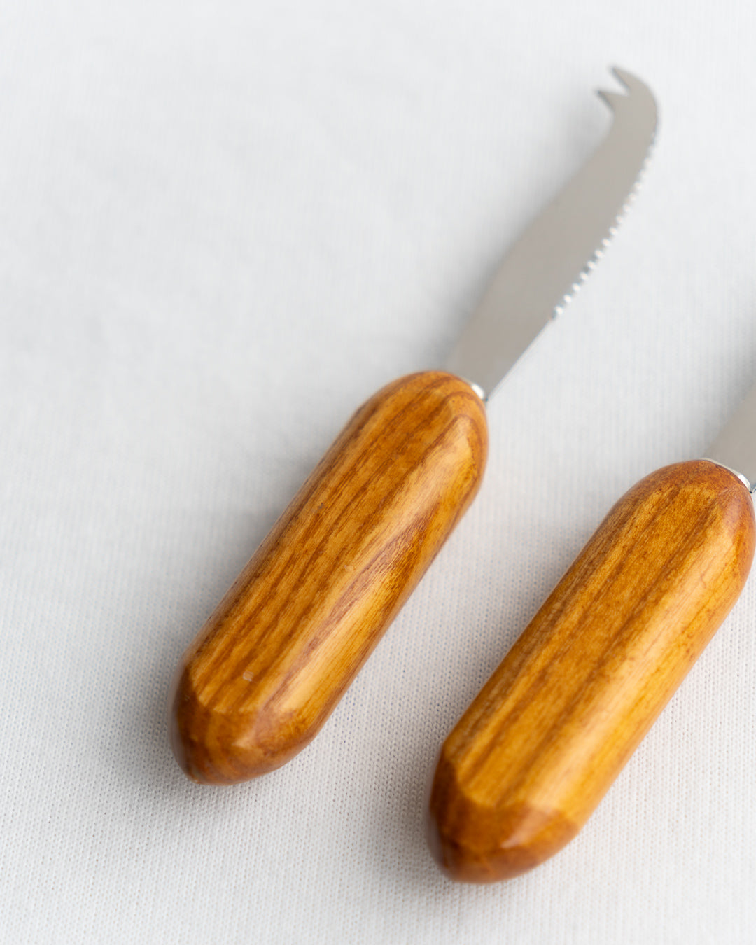 Vintage wooden butter knife with baguette-shaped handle – Cuzin France - Vecino Shop