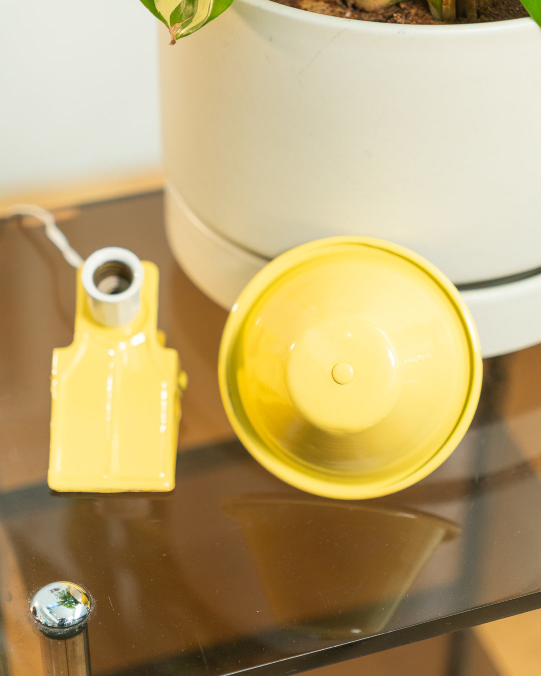Vintage Luxus mushroom clip lamp in butter yellow, 1960s Spanish Space Age design. Vecino Shop
