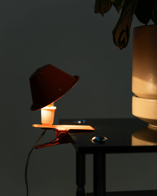 Vintage orange mushroom clip lamp, 1970s Spanish design with clip base and dome shade. Vecino Shop