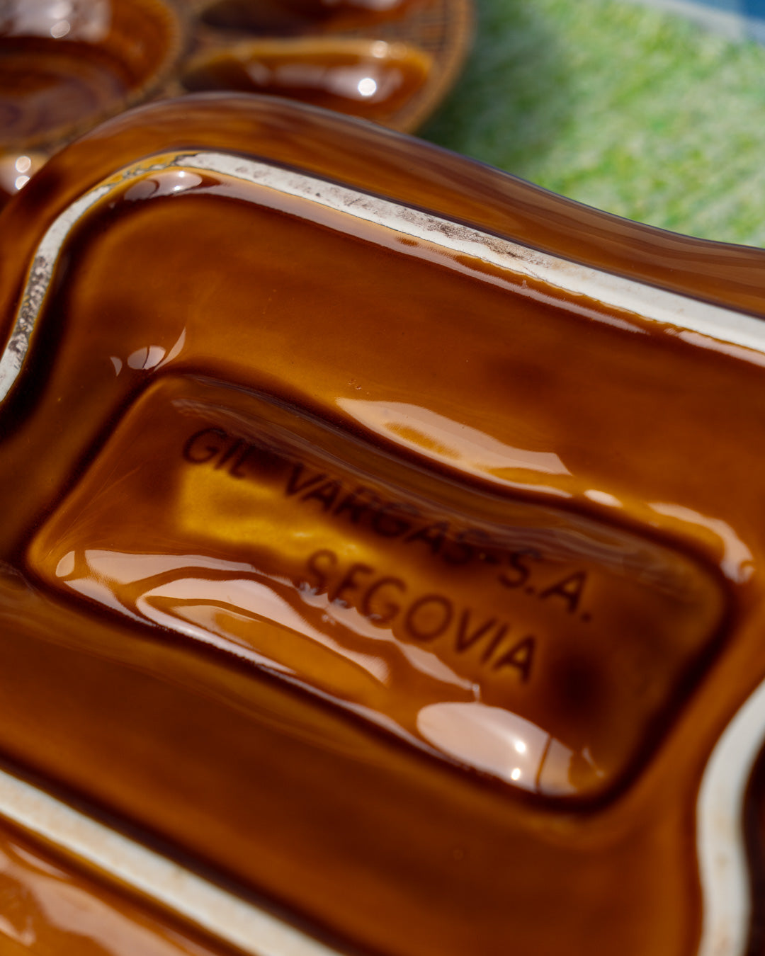 Gil Segovia Asparagus Ceramic Serving Plate - Vecino Shop