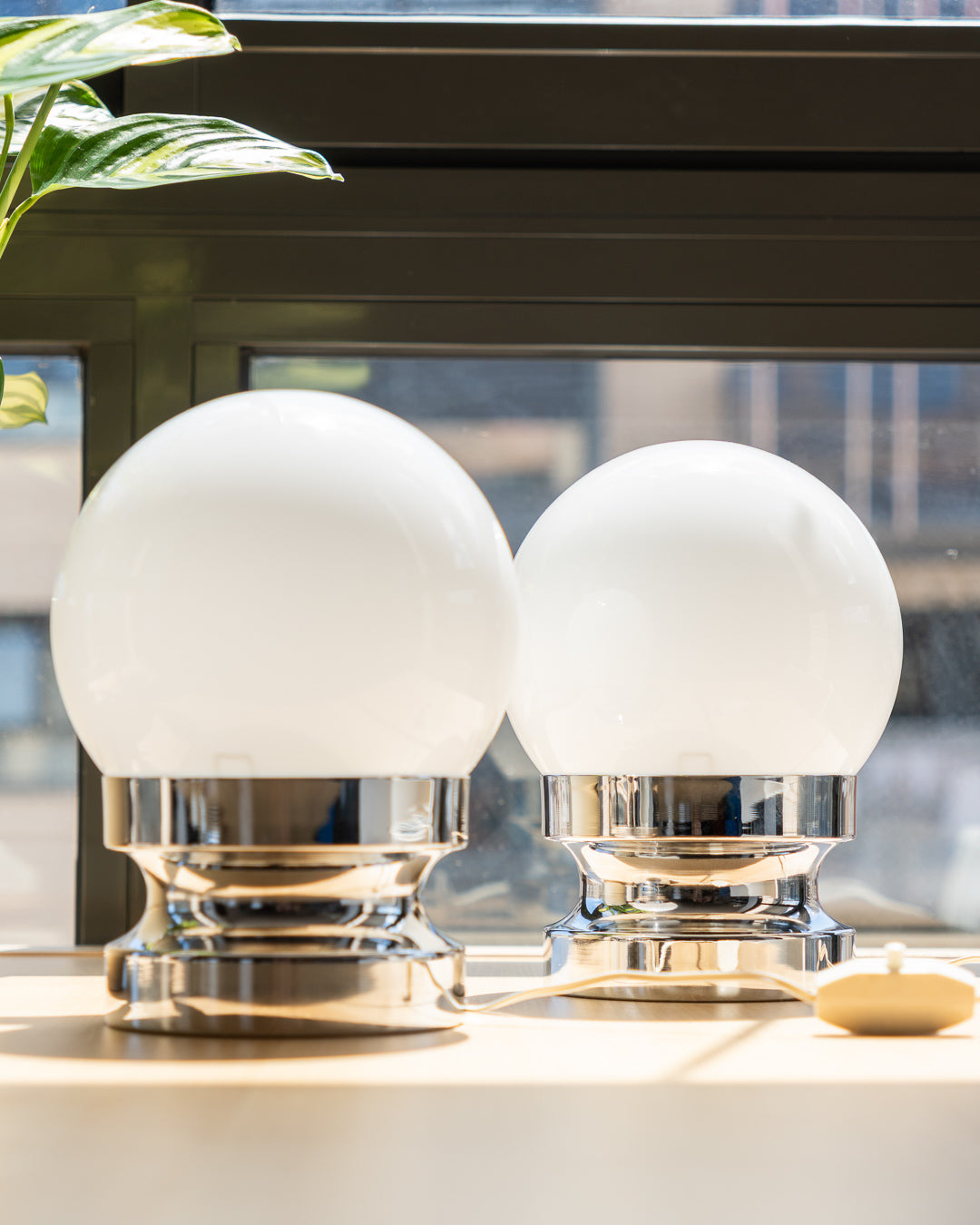 Set of 1970s Space Age table lamps with chrome base and white opaline glass – Vecino Shop