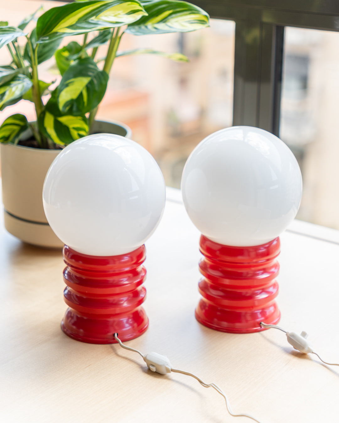 Vintage sculptural Space Age table lamps with red metal base and opaline glass globes – Vecino Shop