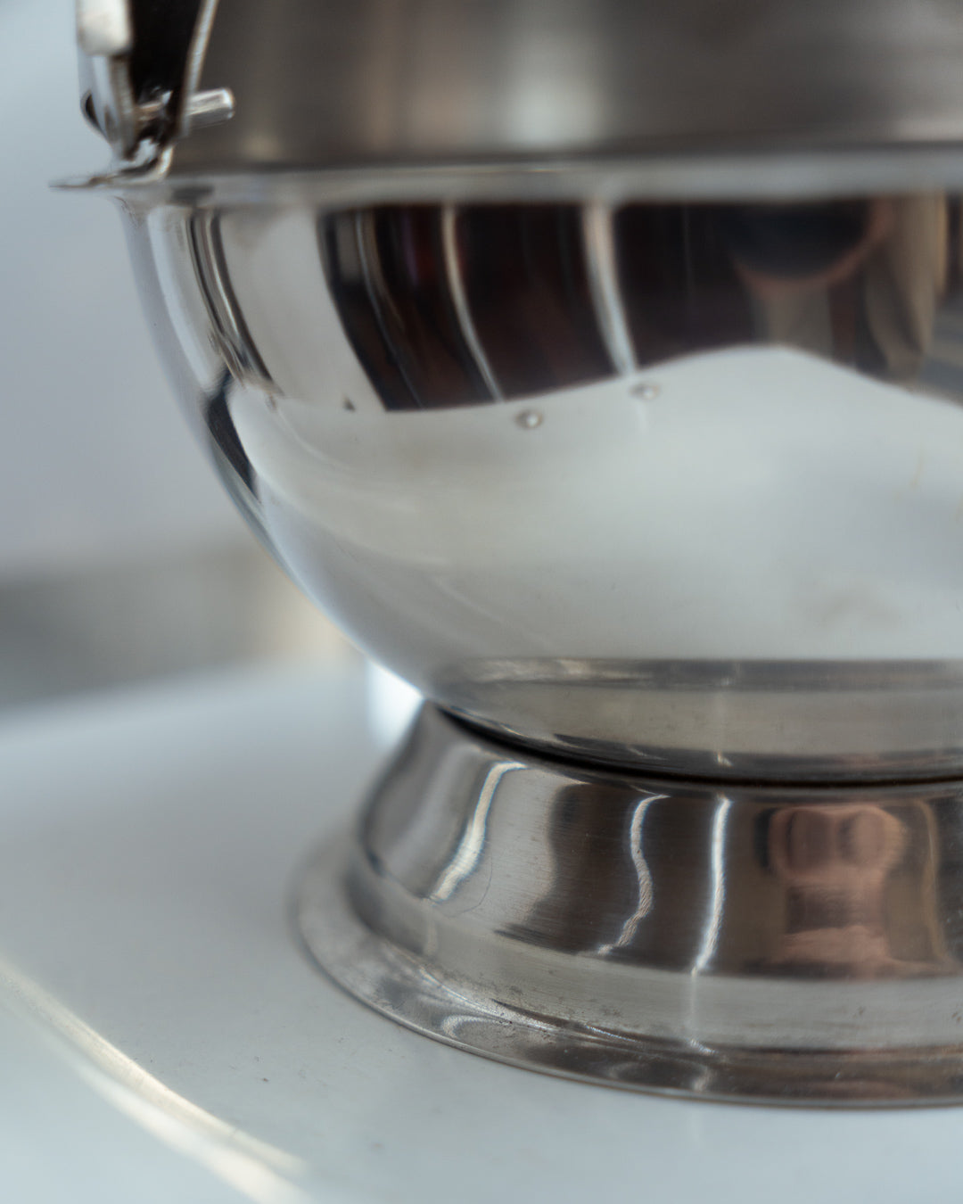 Vintage chrome spherical sugar bowl in Space Age style – Vecino Shop