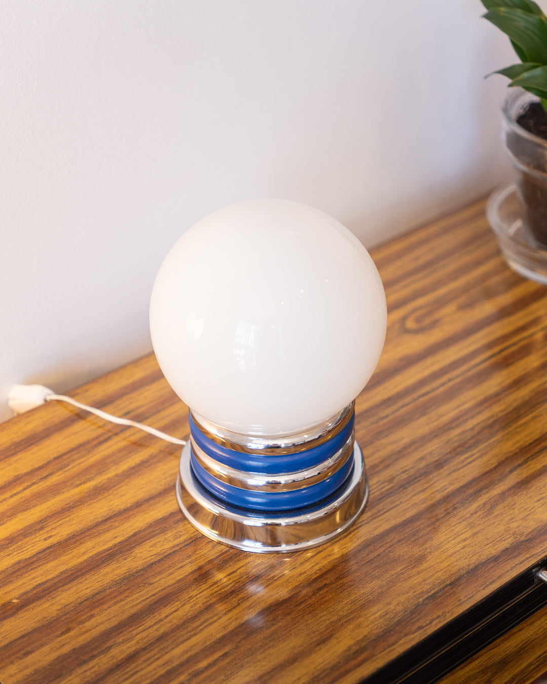 Vintage Space Age table lamp with chrome and blue base and white opaline shade – Vecino Shop