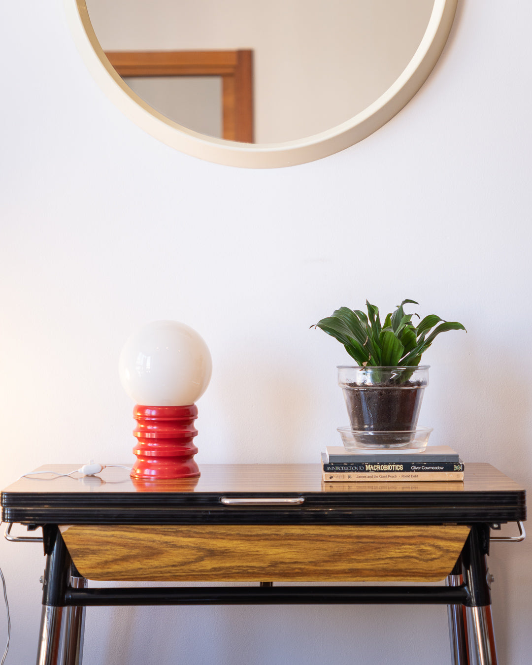 Vintage space age table lamp with white opaline shade and red tapered sculptural base – Vecino Shop