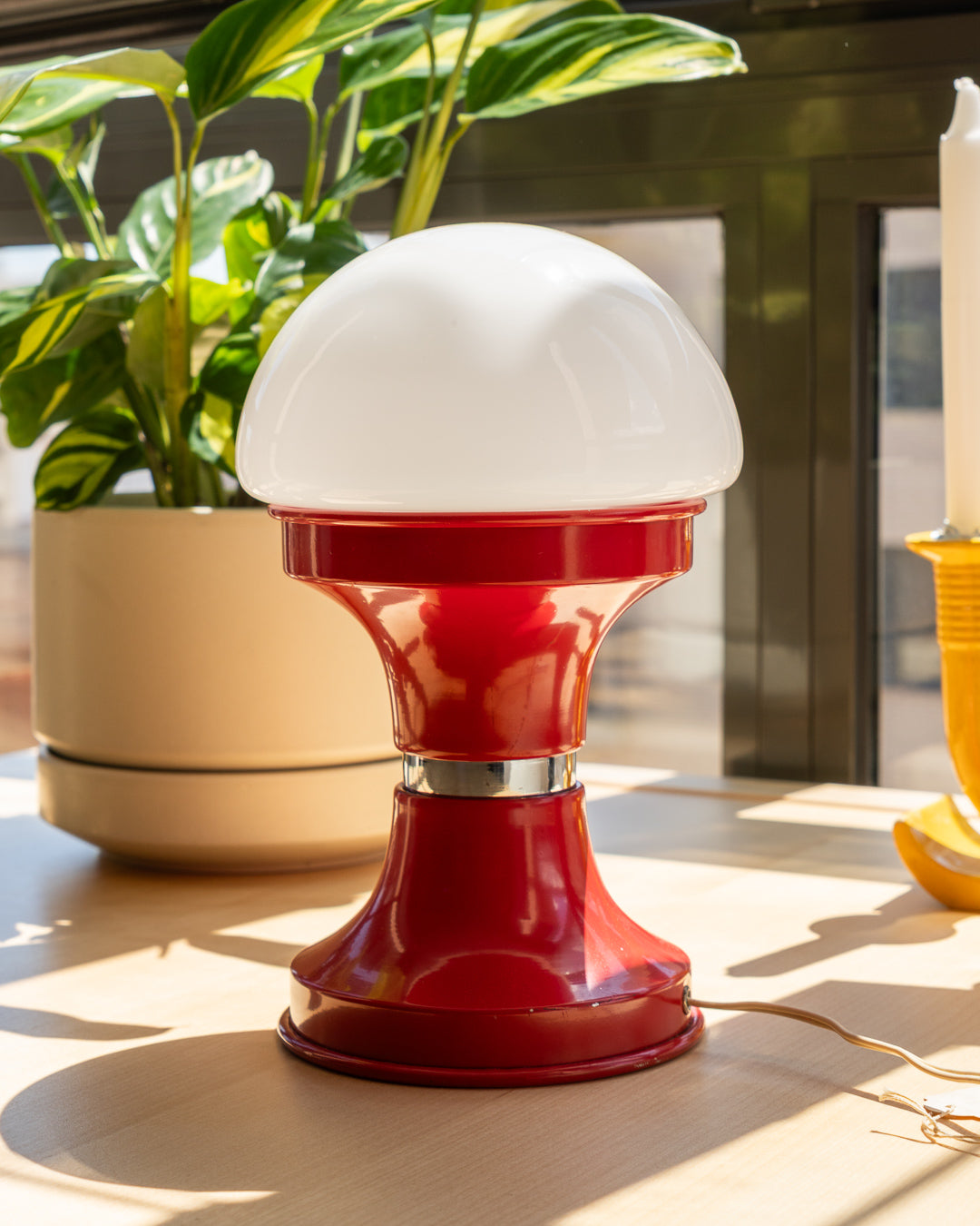 Space Age Table Lamp – Red Tam Tam Base & Mushroom Shade