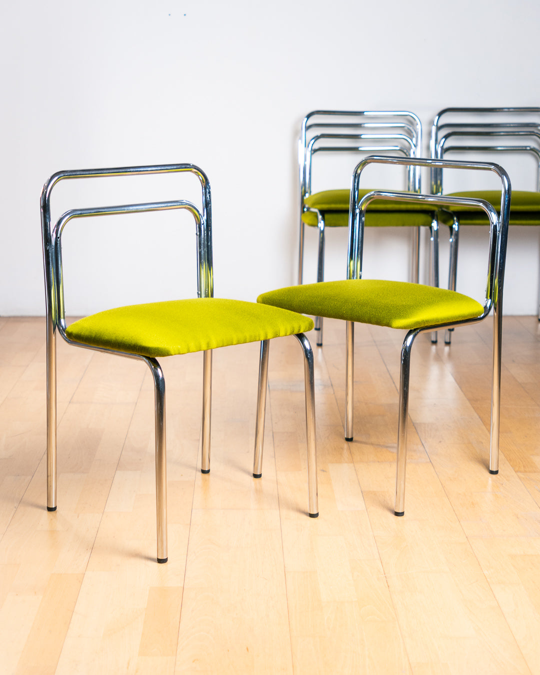 Set of 2 vintage 1970s Orix tubular chrome dining chairs with chartreuse upholstered seats. Italian Bauhaus design. Vecino Shop