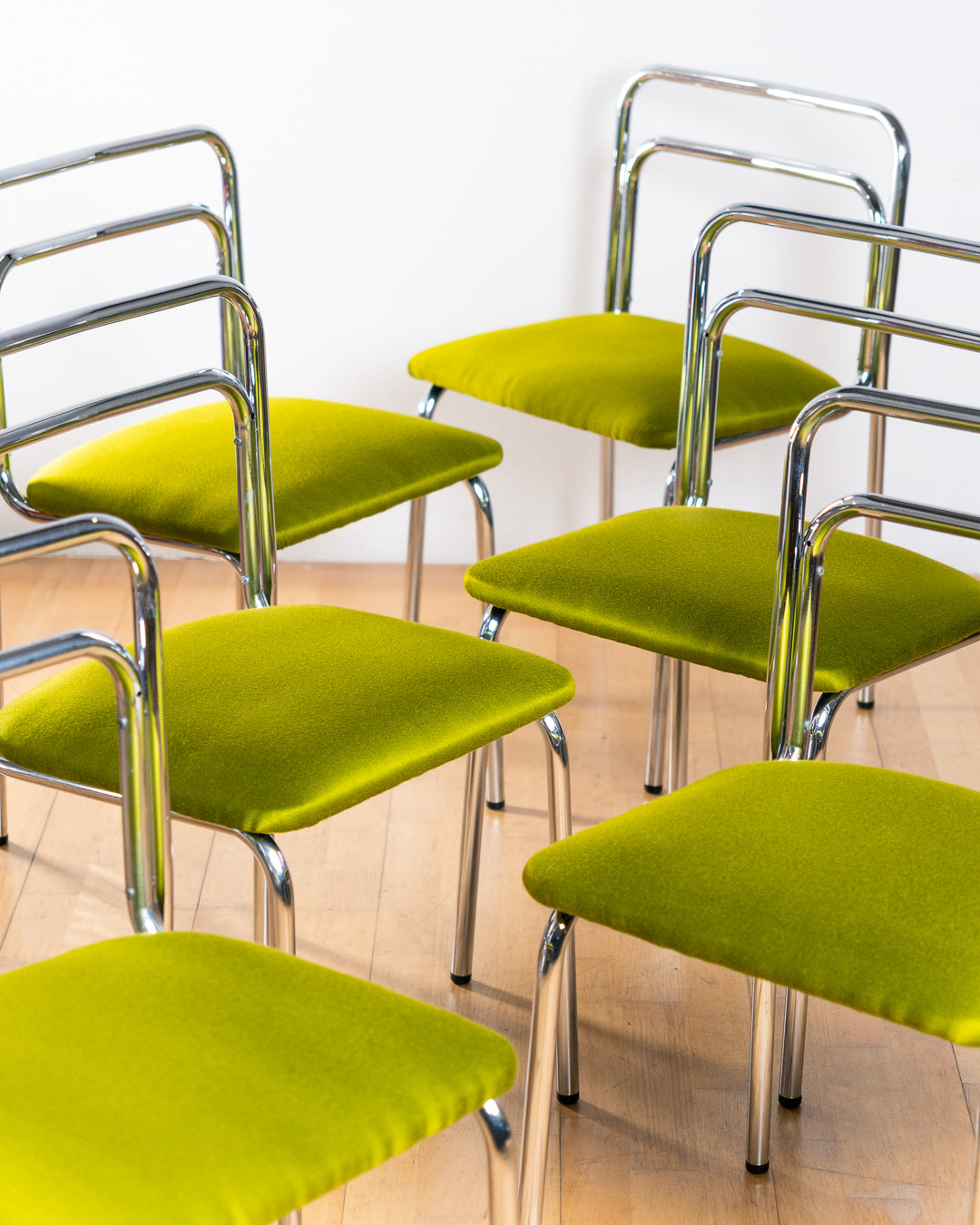 Set of six vintage 1970s Orix tubular chrome dining chairs with chartreuse upholstered seats. Italian Bauhaus design. Vecino Shop