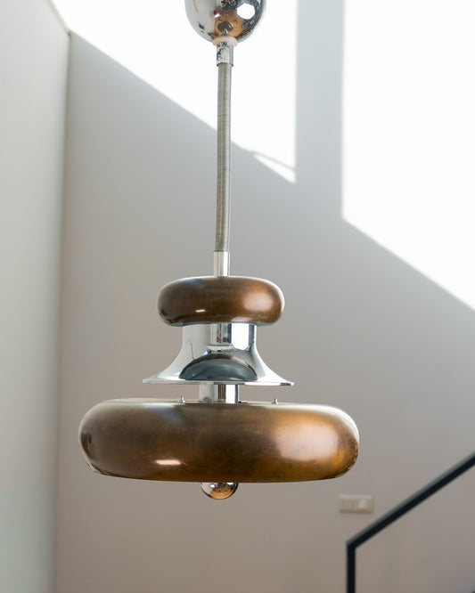 Vintage 1970s Space Age extendable pendant lamp with polished chrome body, brass-toned shades and spherical chrome handle. Vecino Shop
