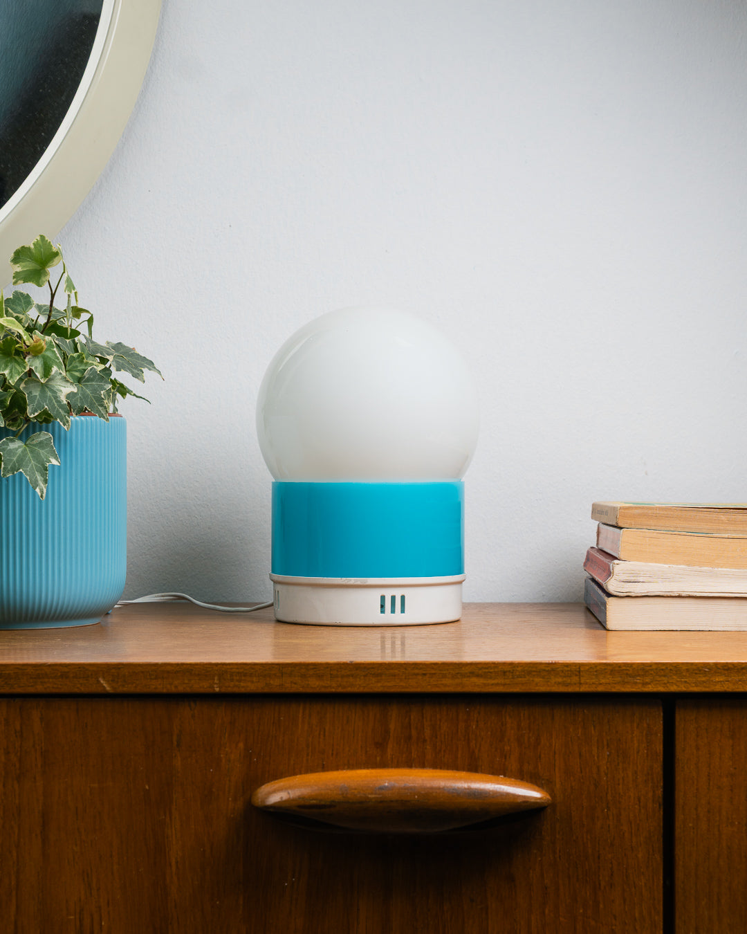 Vintage Spanish table lamp with blue acrylic body and white opaline glass globe – Vecino Shop