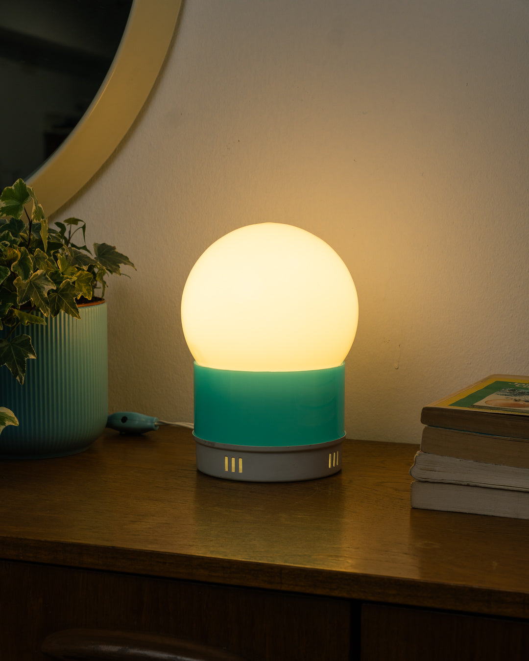 Vintage Spanish table lamp with blue acrylic body and white opaline glass globe – Vecino Shop