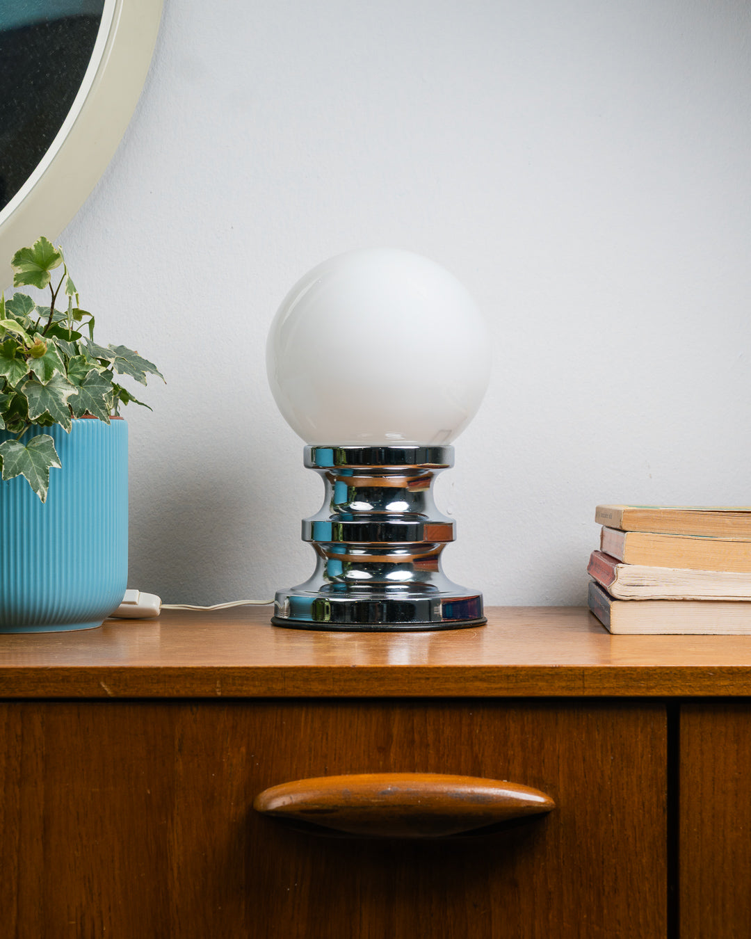 Vintage Spanish table lamp with white opaline glass globe and stepped chrome base – Vecino Shop