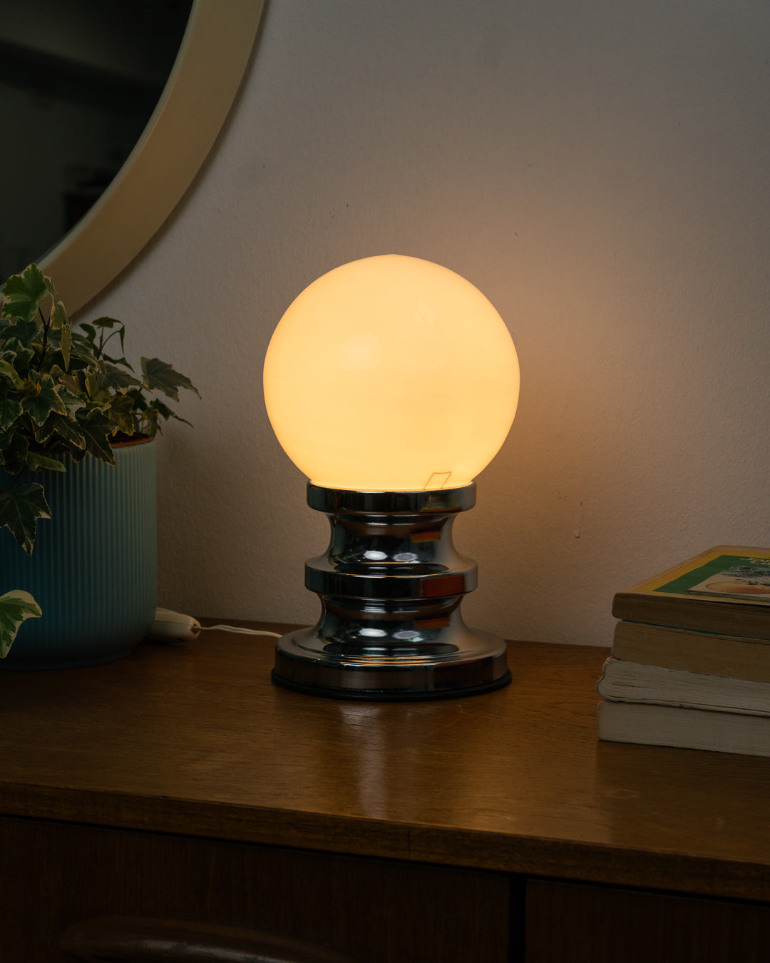 Vintage Spanish table lamp with white opaline glass globe and stepped chrome base – Vecino Shop