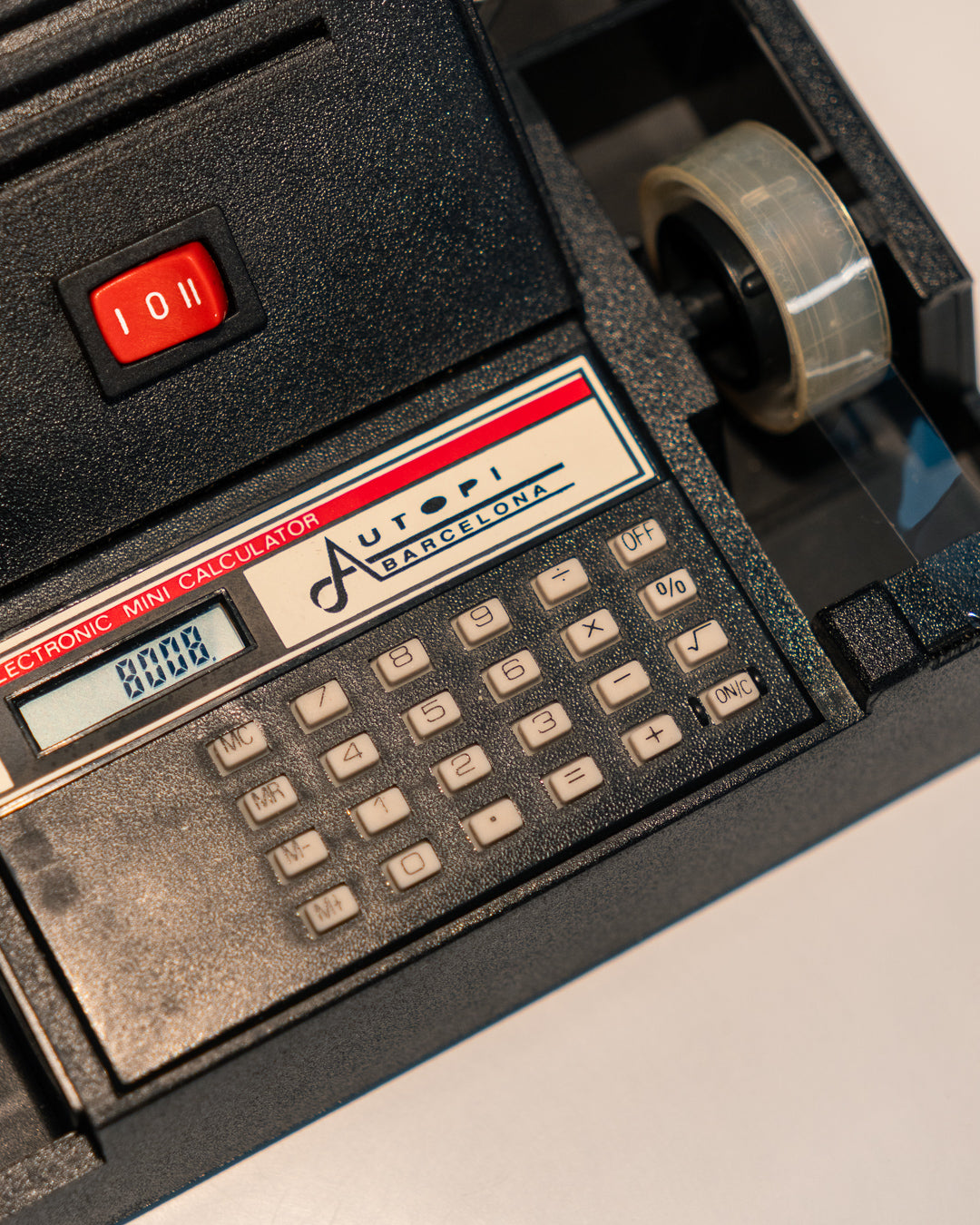 Vintage Autopi Barcelona telescopic desk lamp from the 1980s with organizer and built-in calculator. Vecino Shop