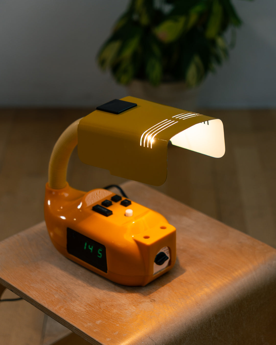 Vintage Favor Sakurino Alarm Clock Lamp – Yellow 1980s