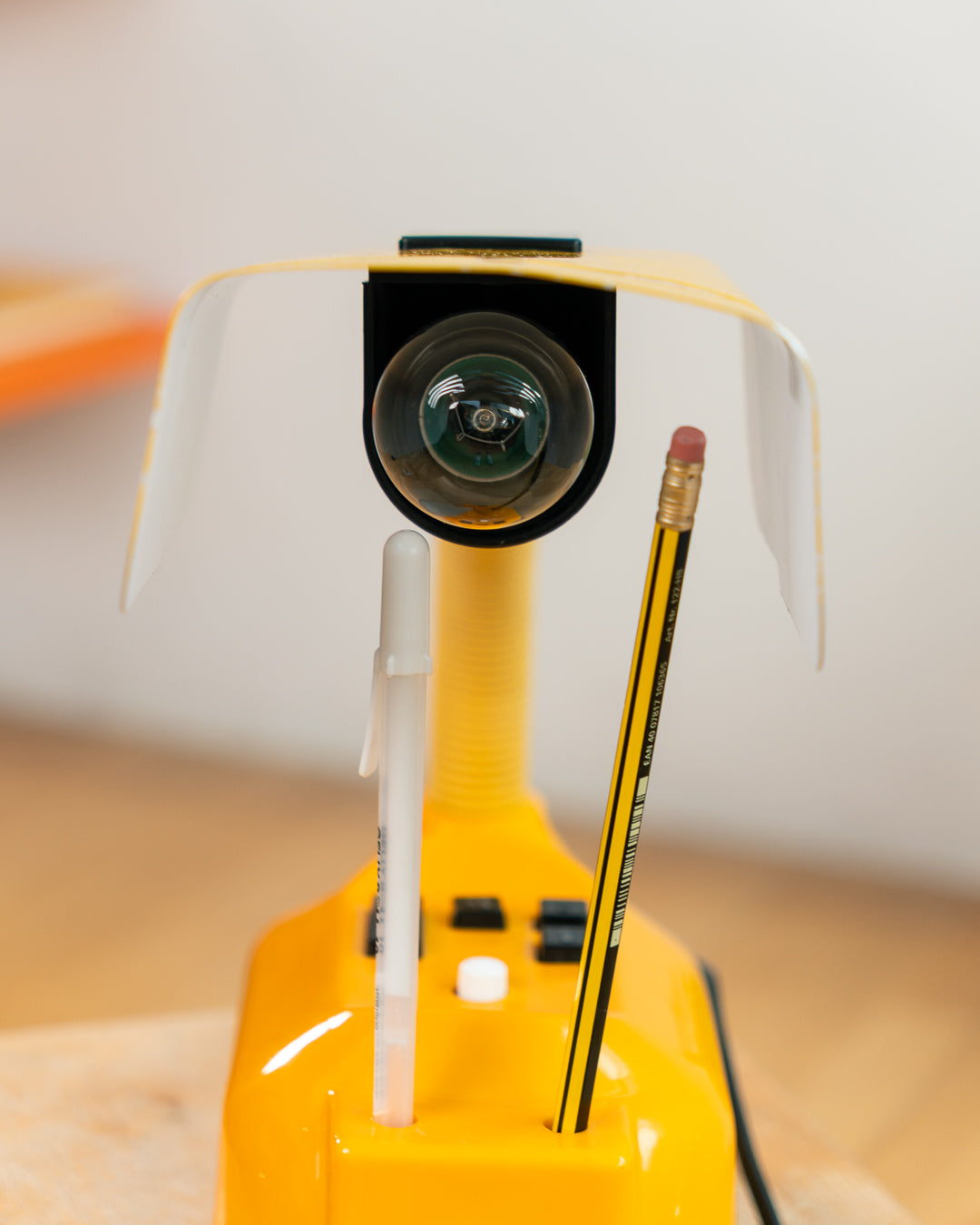 Vintage Favor Sakurino Alarm Clock Lamp – Yellow 1980s