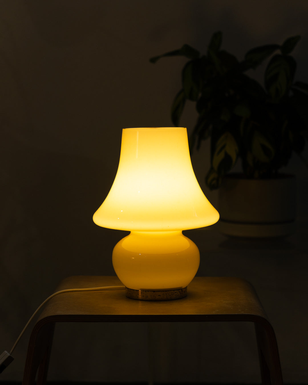 Mid-century modern 1970s Murano glass mushroom lamp, ambient lighting
