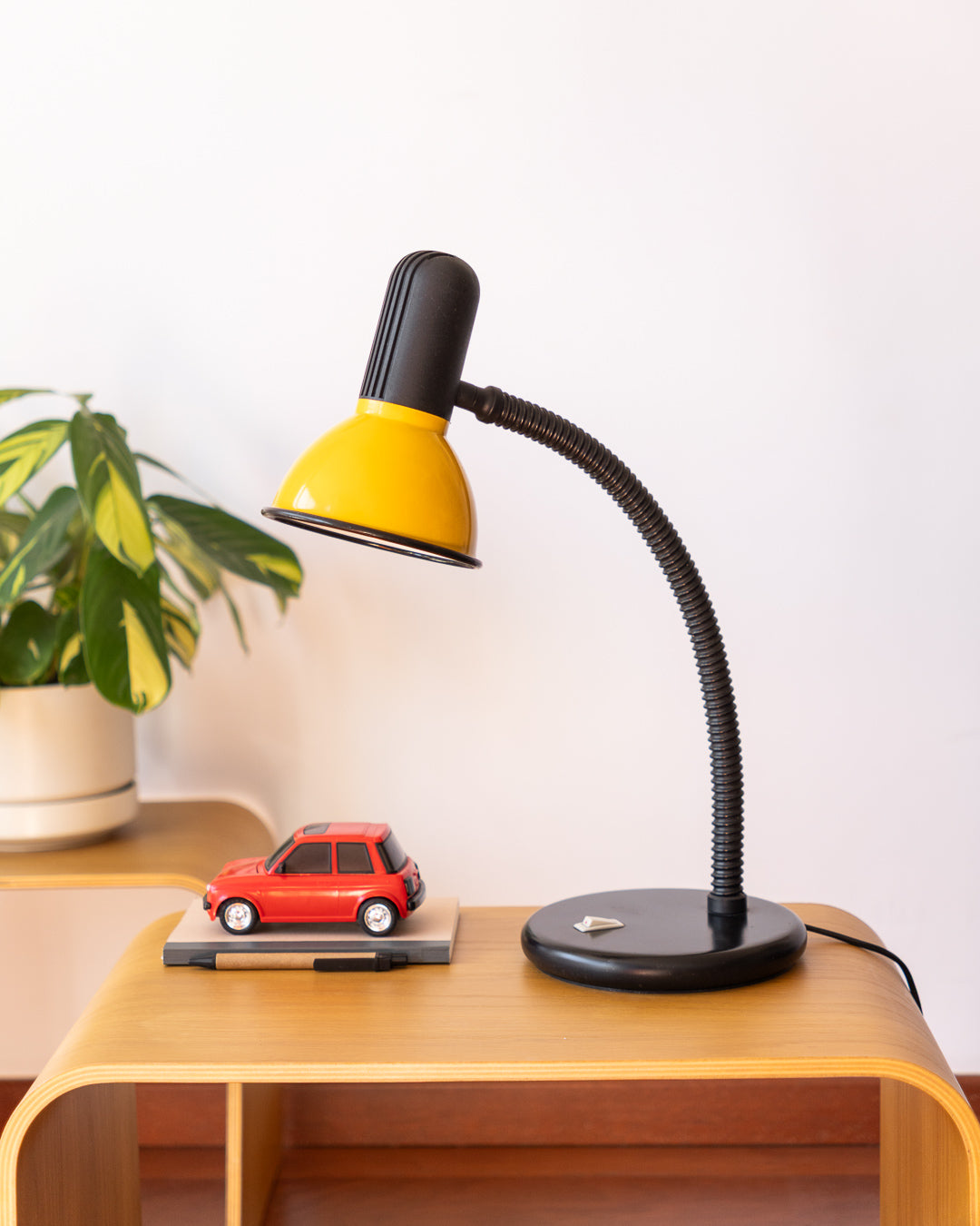 Vintage Fase yellow desk lamp from the 1970s, very good condition, small imperfection, one-of-a-kind. Vecino Shop
