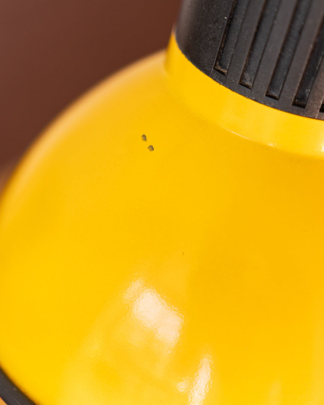 Vintage Fase yellow desk lamp from the 1970s, very good condition, small imperfection, one-of-a-kind. Vecino Shop