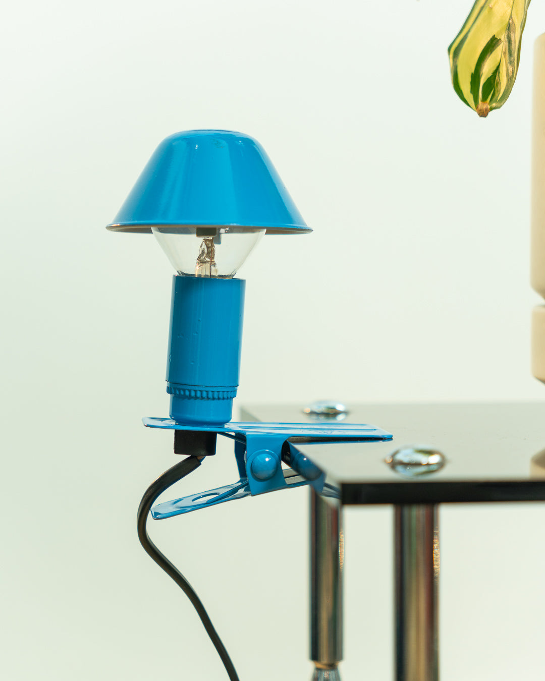 Vintage Luxus mushroom clip lamp in sky blue, 1980s Spanish Space Age design with clip base. Vecino Shop
