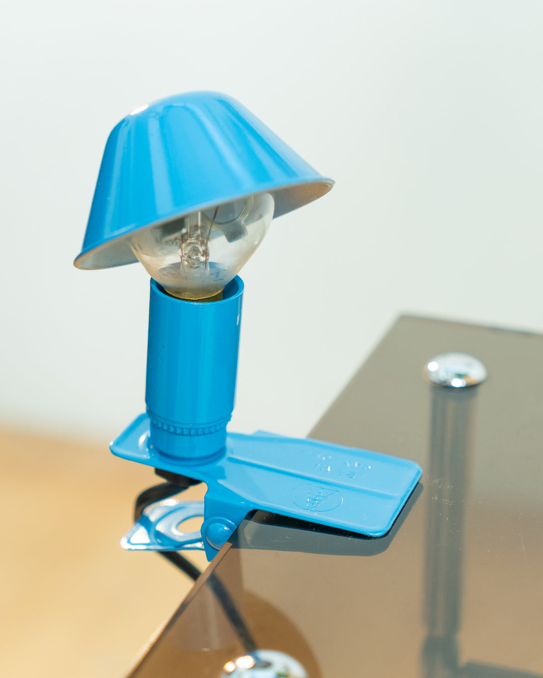 Vintage Luxus mushroom clip lamp in sky blue, 1980s Spanish Space Age design with clip base. Vecino Shop
