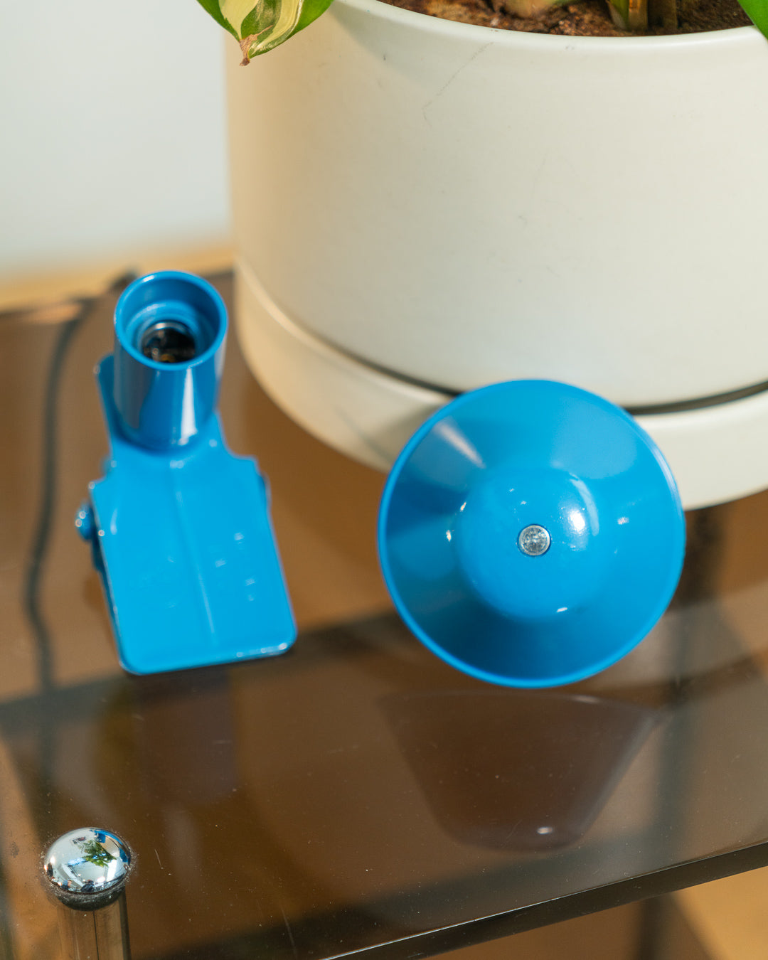 Vintage Luxus mushroom clip lamp in sky blue, 1980s Spanish Space Age design with clip base. Vecino Shop