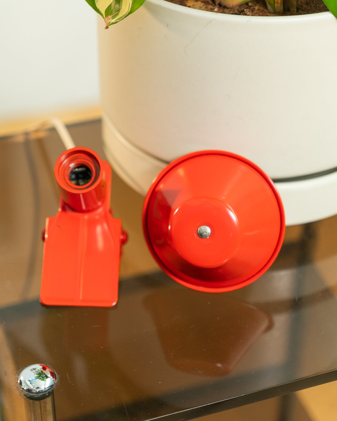 Vintage Luxus mushroom clip lamp in cherry red, 1970s Spanish Space Age design. Vecino Shop