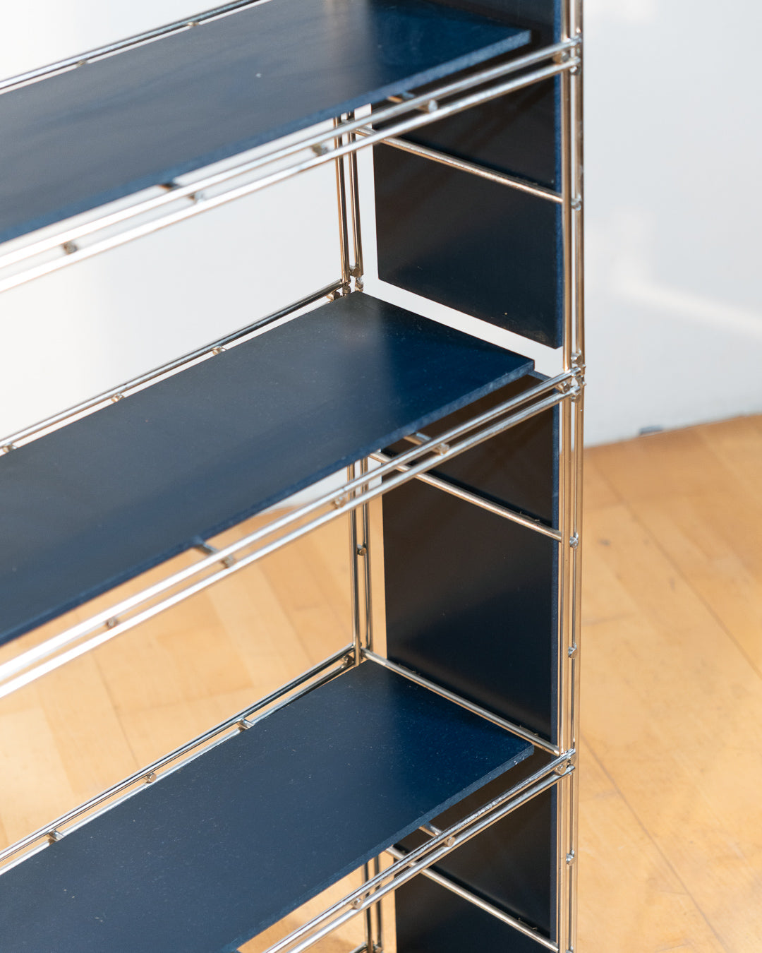 Rare 1960s Multistrux blue chrome modular shelving system with thirteen shelves, restored vintage design piece. Vecino Shop