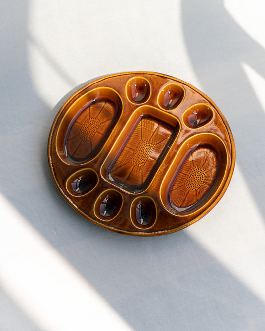 Vintage 1960s Gil Vargas Segovia ceramic serving dish with a glazed finish, designed for deviled eggs and appetizers. Mid-Century Modern style - Vecino Shop