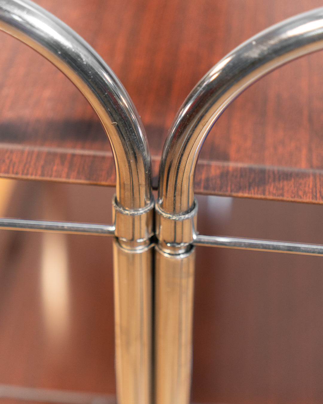 Vintage 1960s Arch folding serving trolley with chrome frame and wood veneer trays, Mid-Century modern bar cart with integrated drink holder accessory, compact foldable design – Vecino Shop