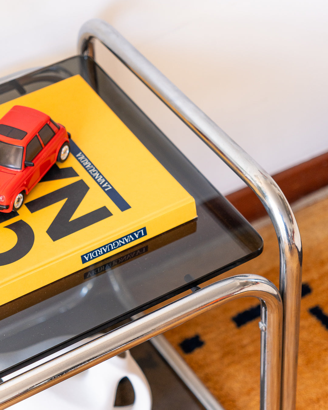 Vintage 1970s chrome and smoked glass two-tier side table – Vecino Shop