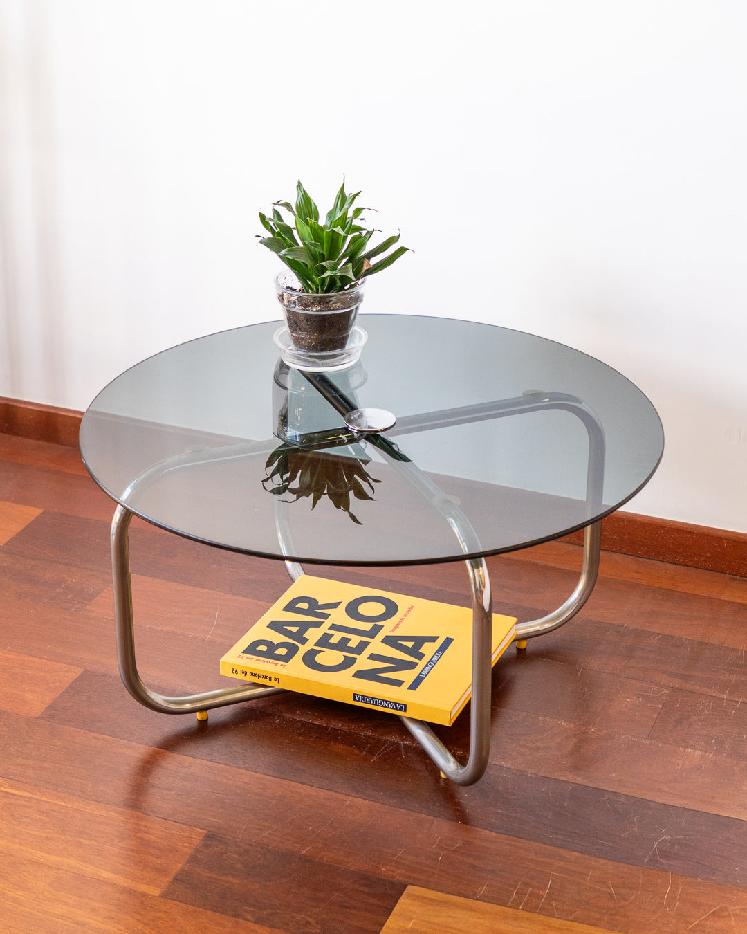 1970s chrome and smoked glass vintage coffee table – Vecino Shop
