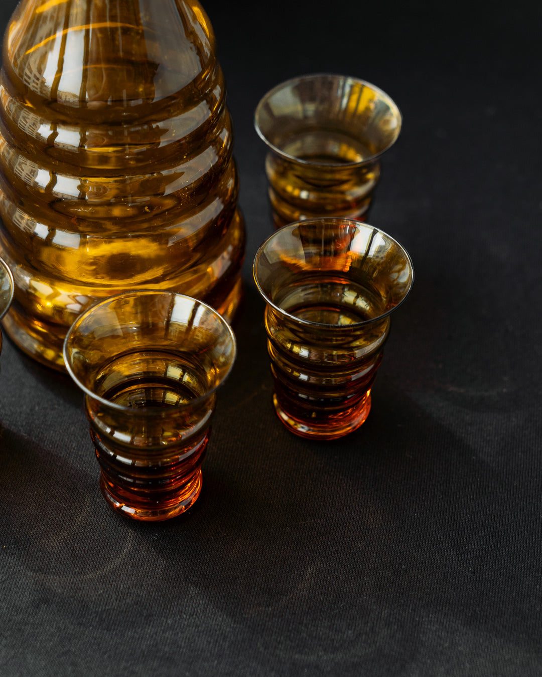 Vintage Amber Decanter and Shot Glass Set - Art Deco - MCM - Vecino Shop