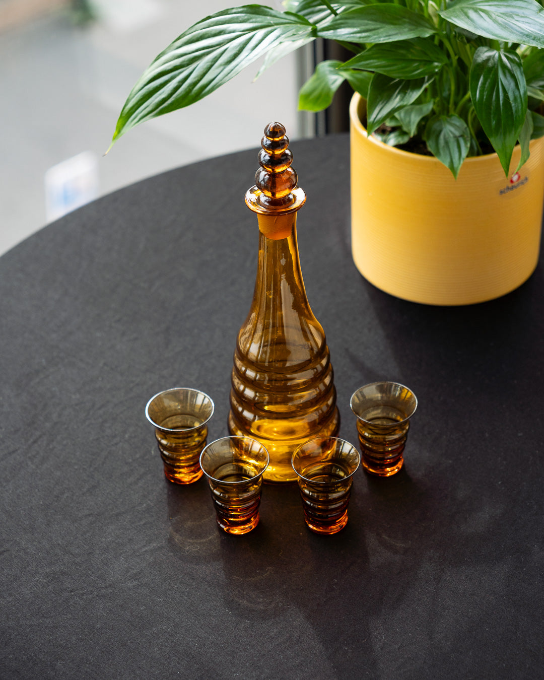 Vintage Amber Decanter and Shot Glass Set - Art Deco - MCM - Vecino Shop