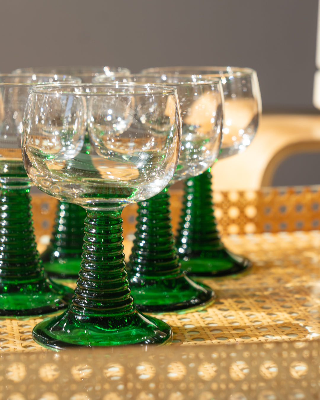 Set of 6 vintage 1970s Arc France wine glasses with green stems – Vecino Shop