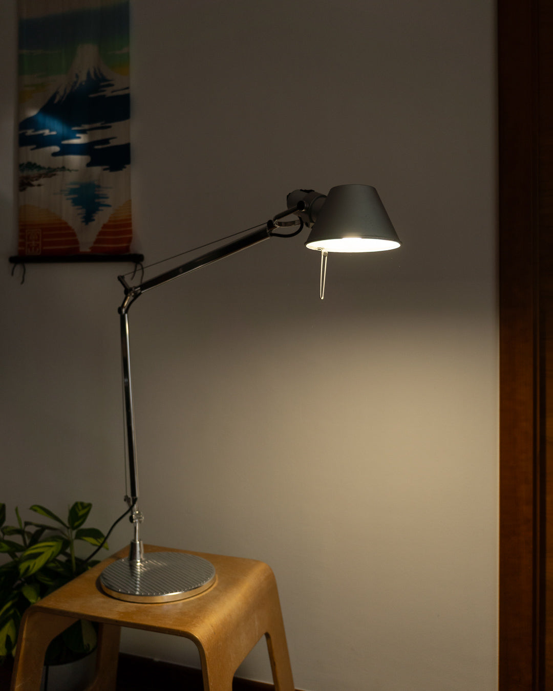 Artemide Tolomeo Tavolo adjustable aluminum desk lamp with articulated arms, Italian design