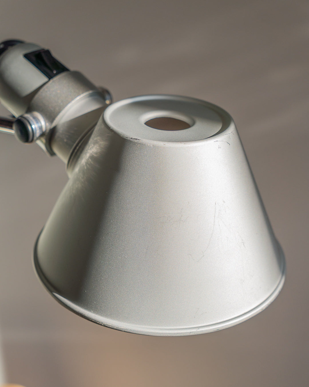 Artemide Tolomeo Tavolo adjustable aluminum desk lamp with articulated arms, Italian design