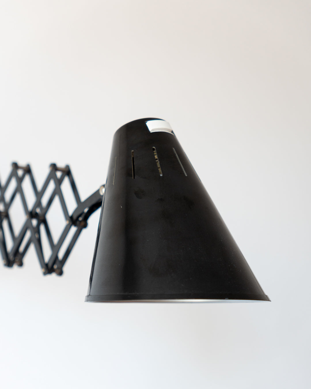 Vintage 1940s–50s Bometal Barcelona scissor wall lamp – industrial metal arm and enamel shade | Vecino Shop