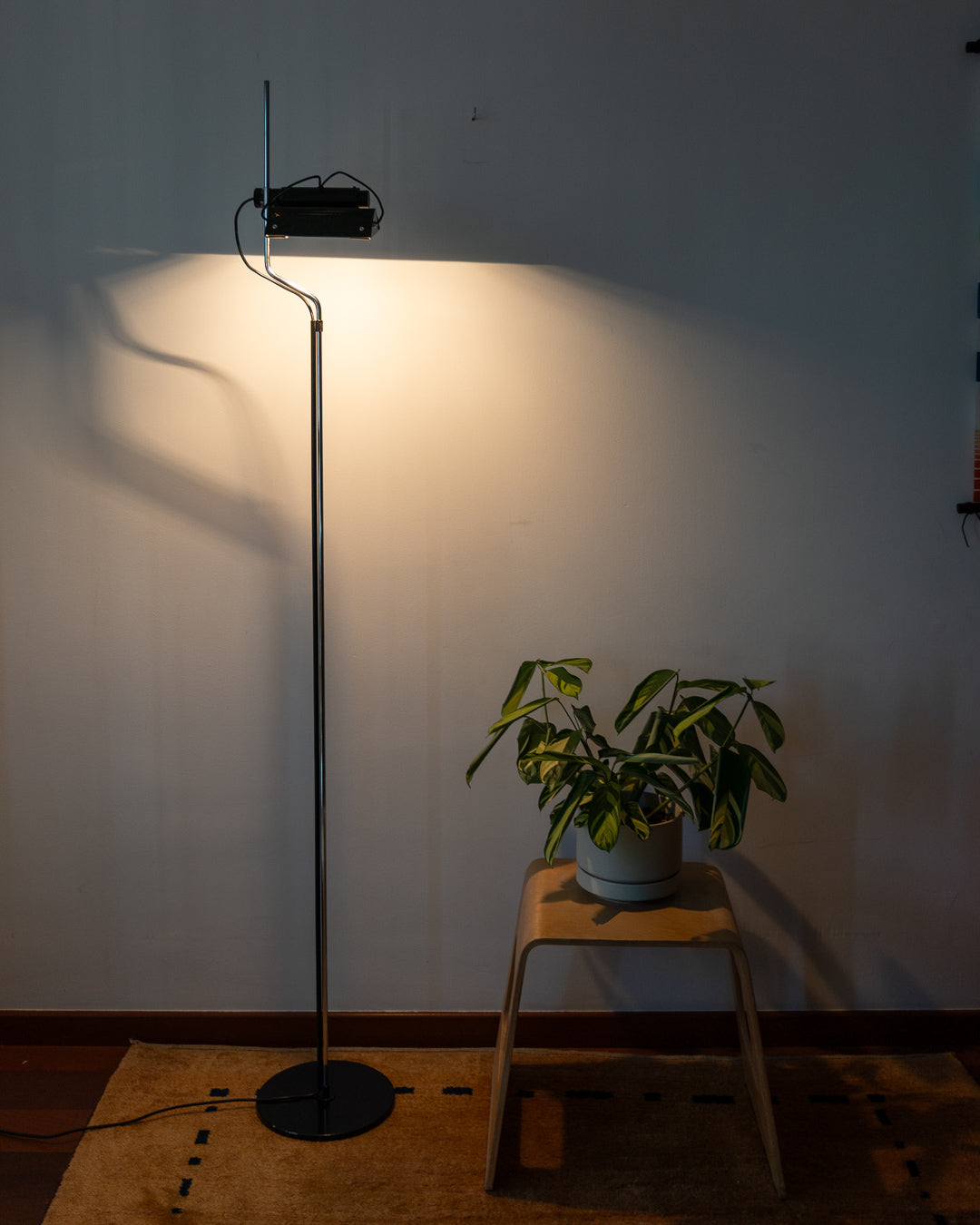 Vintage Carpyen H19 black and chrome floor lamp with dimmer, Spain, 1970s – Vecino Shop