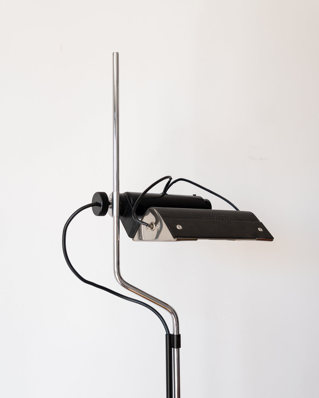 Vintage Carpyen H19 black and chrome floor lamp with dimmer, Spain, 1970s – Vecino Shop