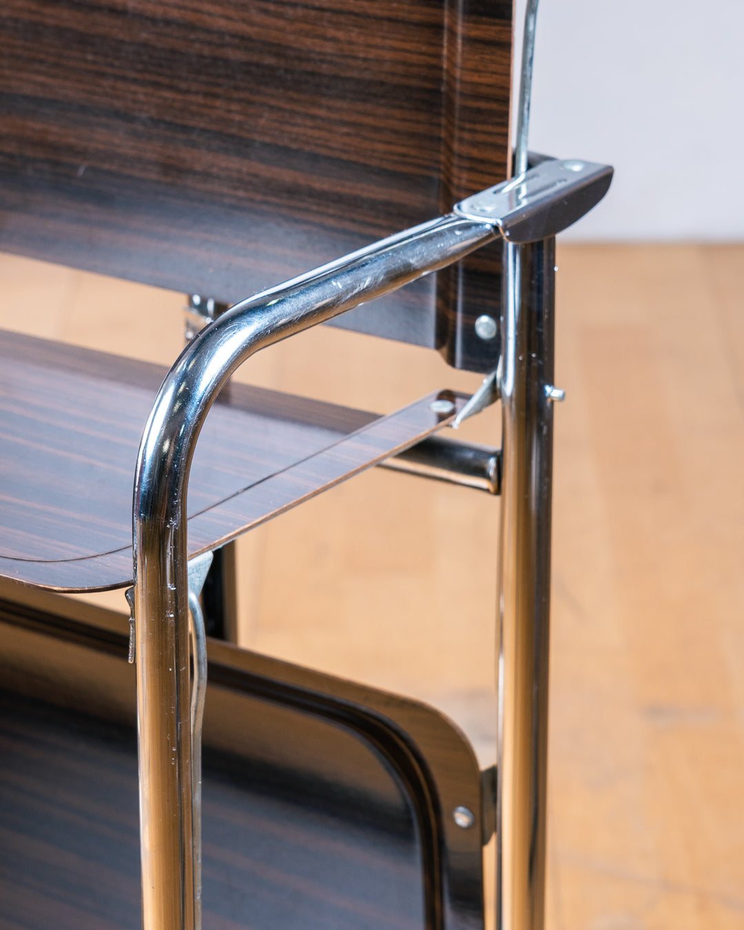 Vintage 1960s dark woodgrain folding trolley with  Formica shelves and chrome details. Made in France. Space Age Bar Cart, drinks trolley. Mid Century Modern. Vecino Shop