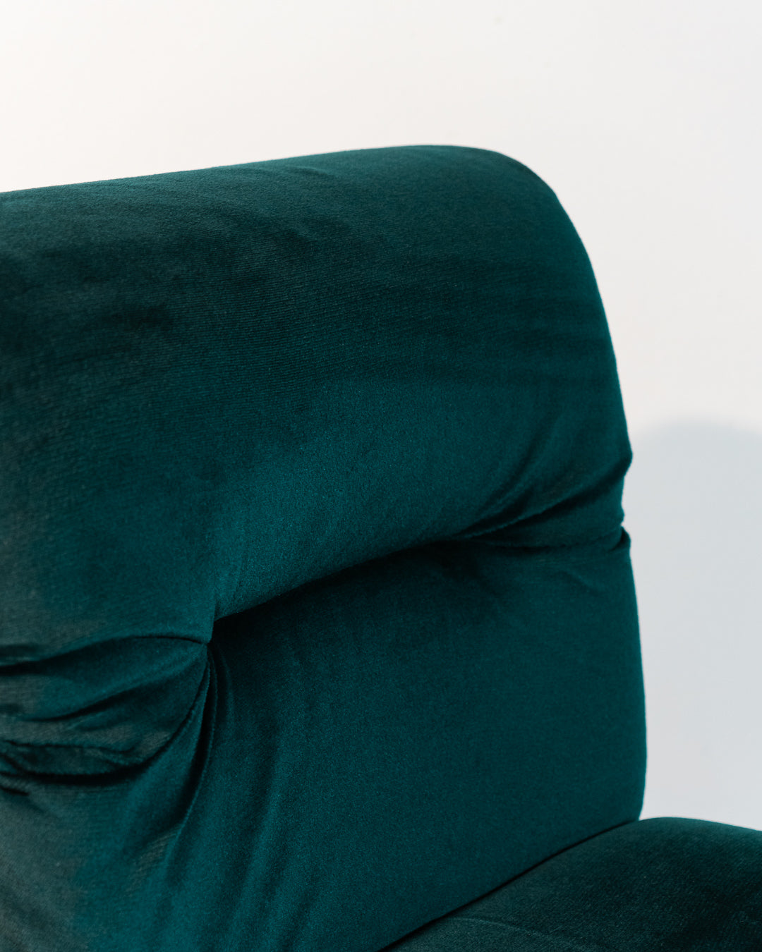 Vintage emerald green modular sectional sofa with tubular chrome structure, 1970s design, very good vintage condition. Vecino Shop