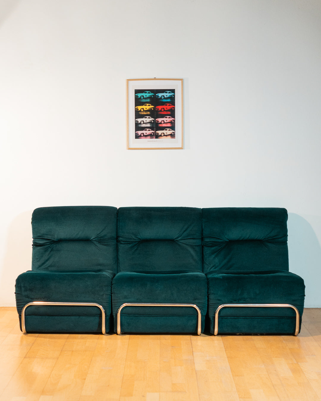 Vintage emerald green modular sectional sofa with tubular chrome structure, 1970s design, very good vintage condition. Vecino Shop