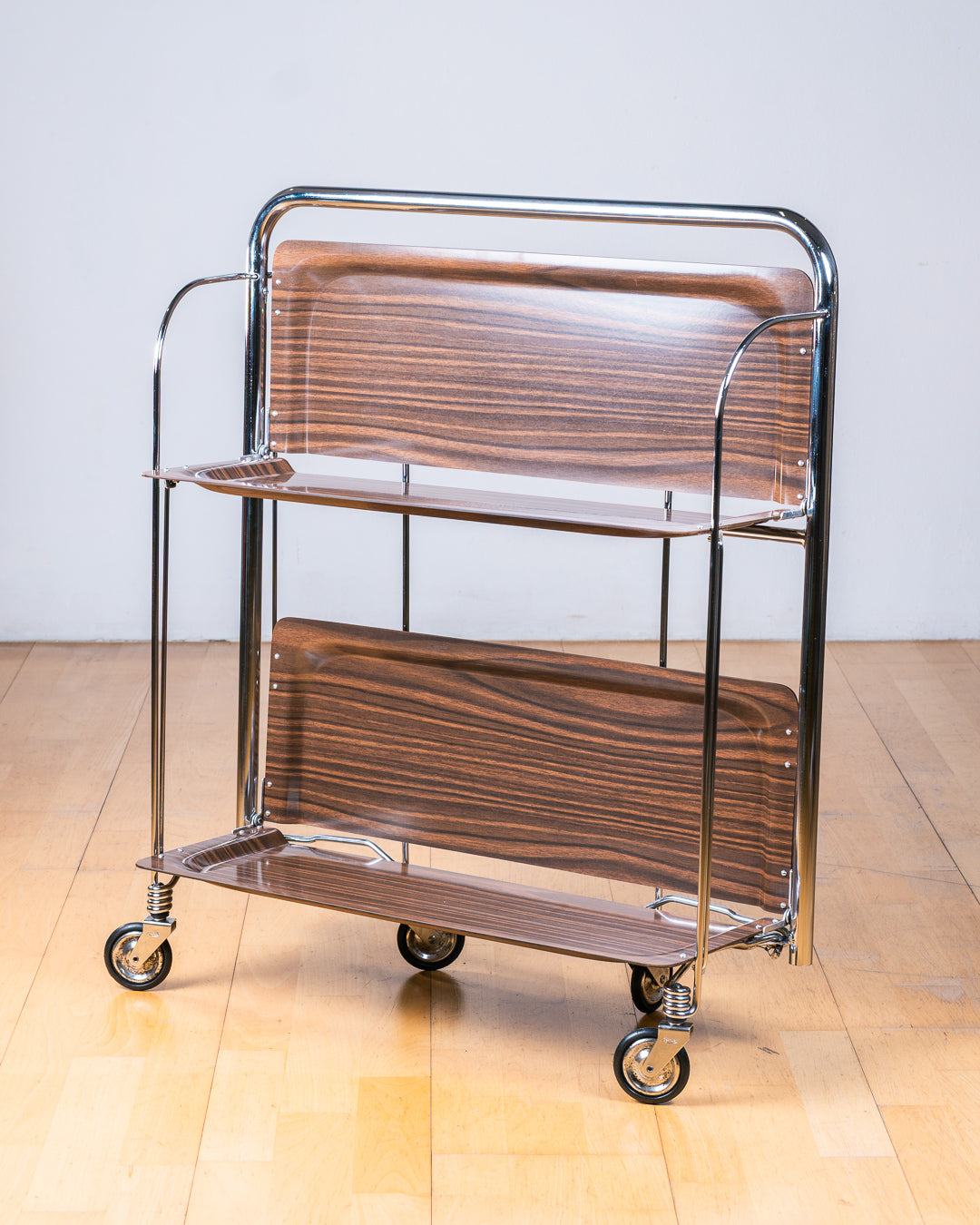 Vintage 1960s Raquer dark woodgrain folding trolley with  Formica shelves and chrome details. Bar Cart, drinks trolley. Mid Century Modern. Vecino Shop