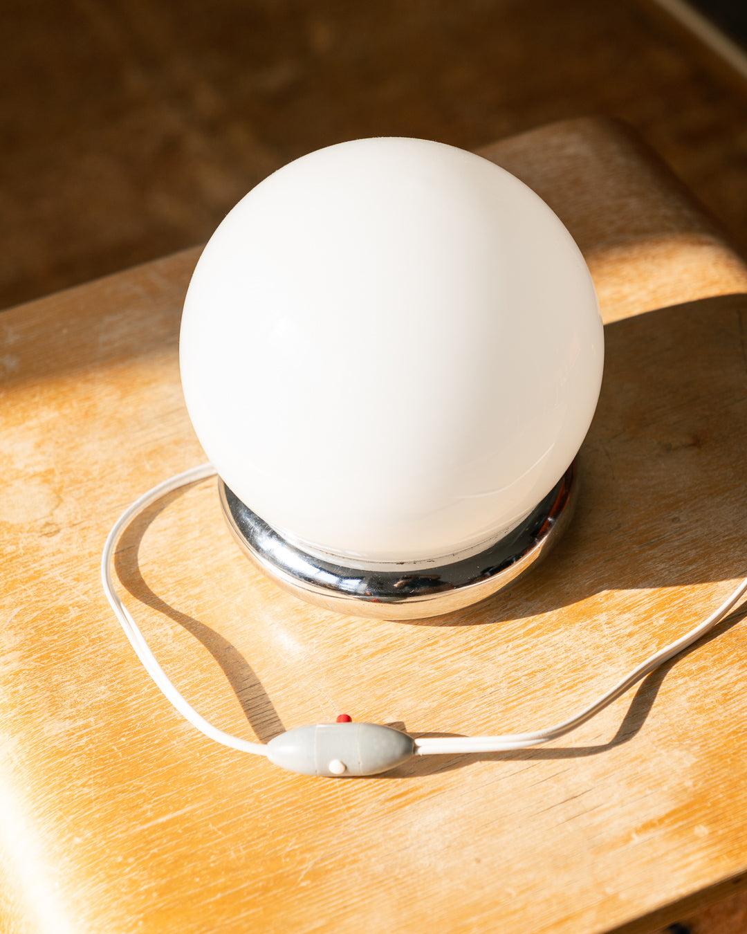 Vintage 1970s Space Age chrome and opaline glass table lamp with original-era switch – Vecino Shop