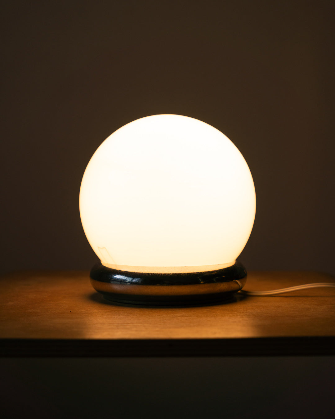 Vintage 1970s Space Age chrome and opaline glass table lamp with original-era switch – Vecino Shop