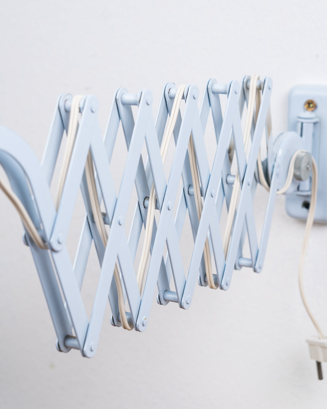 Vintage 1960s light blue metal scissor arm wall lamp with extendable accordion mechanism and adjustable cone shade – Vecino Shop