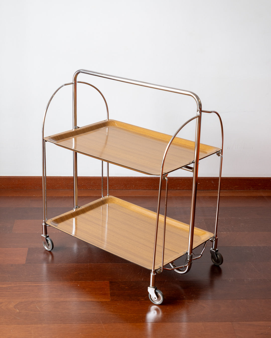 Vintage 1970s Bremshey Dinett folding serving trolley with chrome frame and wooden trays – Vecino Shop