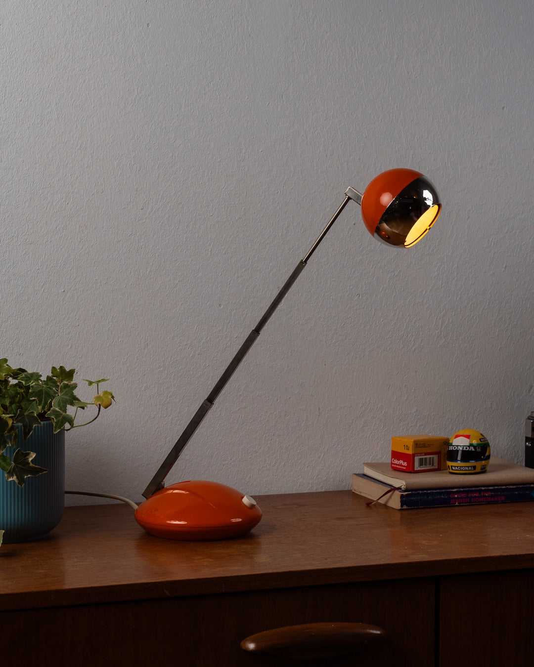Vintage 1970s orange and chrome Eichhoff-Werke eyeball table lamp with telescopic arm and domed base – Vecino Shop