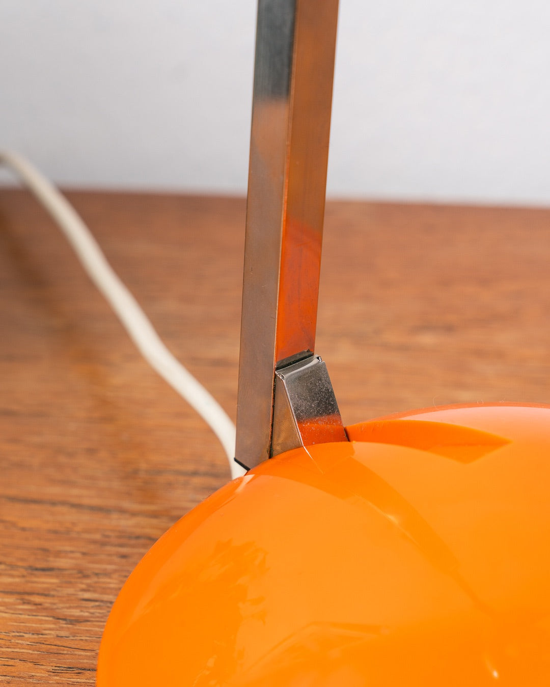 Vintage 1970s orange and chrome Eichhoff-Werke eyeball table lamp with telescopic arm and domed base – Vecino Shop